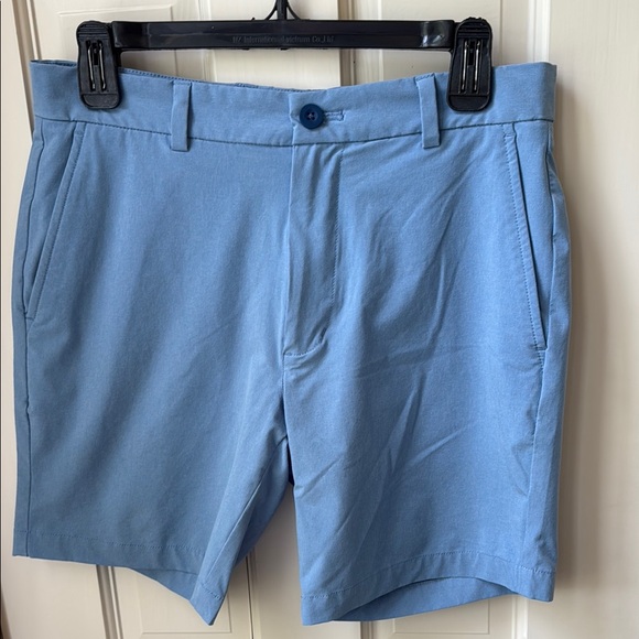 Vineyard Vines 8” Breaker Performance Shorts- Blue Flat Front Shorts - Picture 1 of 3